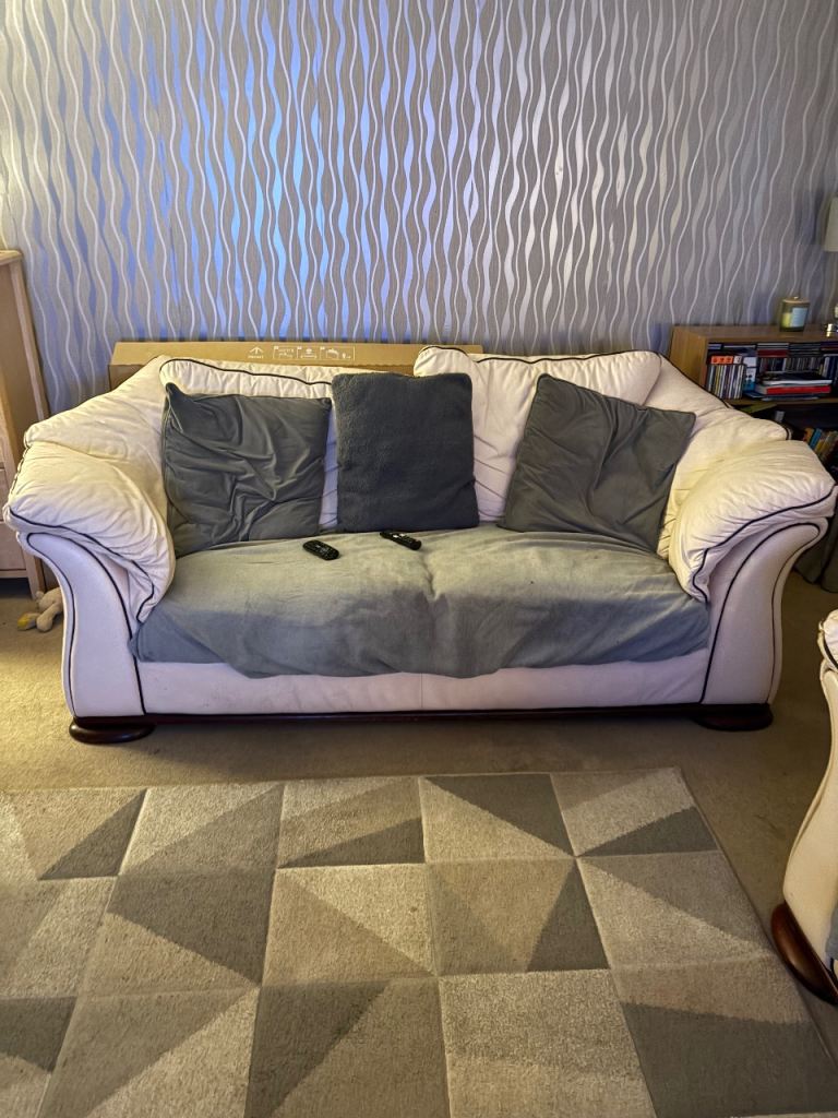 Free  sofas