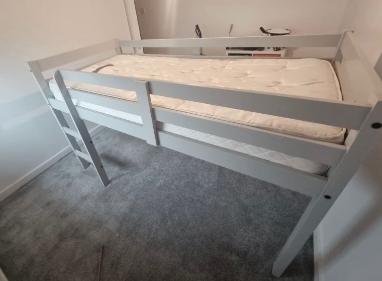 Single bed with Mattress and Storage 