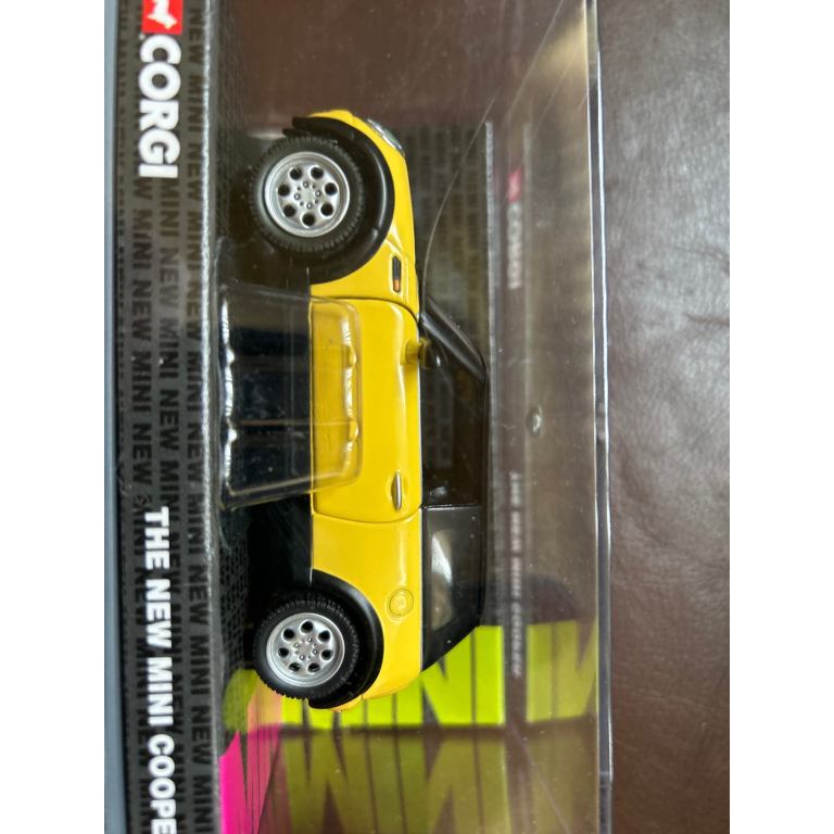 Corgi Mini Cooper 2001 