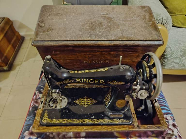 Sewing Machine Singer 99K