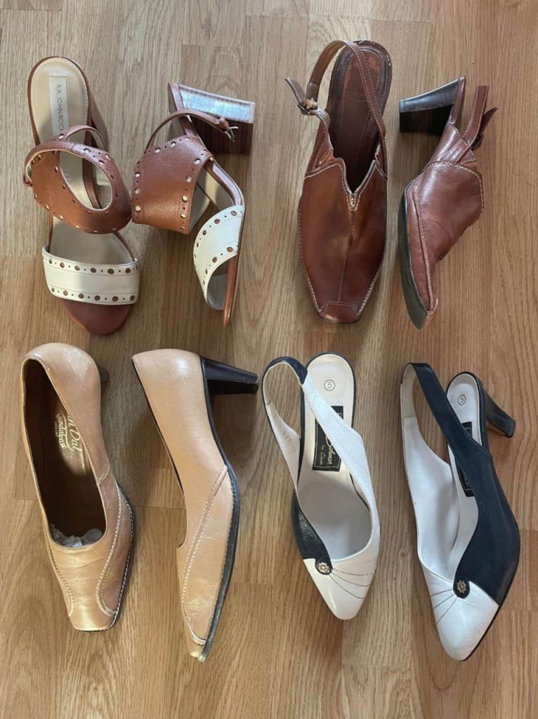 VGC BUNDLE OF x4 PAIRS OF LADIES SHOES - HEELS SANDALS FLATS (UK Size 5)
