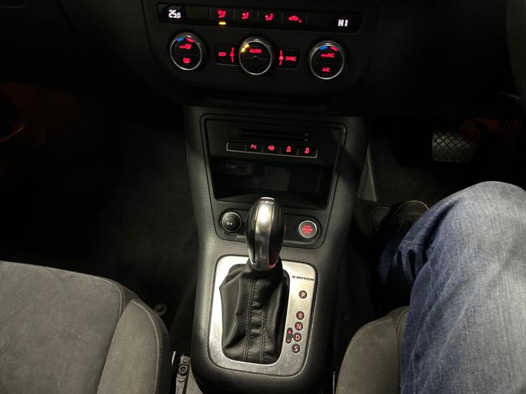 2015 Volkswagen Tiguan 2.0 TDi BlueMotion Tech Match 4MOTION 5dr 150 DSG ESTATE Diesel Automatic