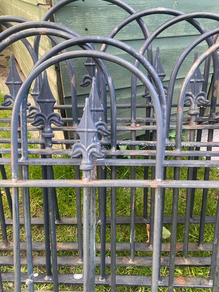 Wrought Iron Railings*Good condition*