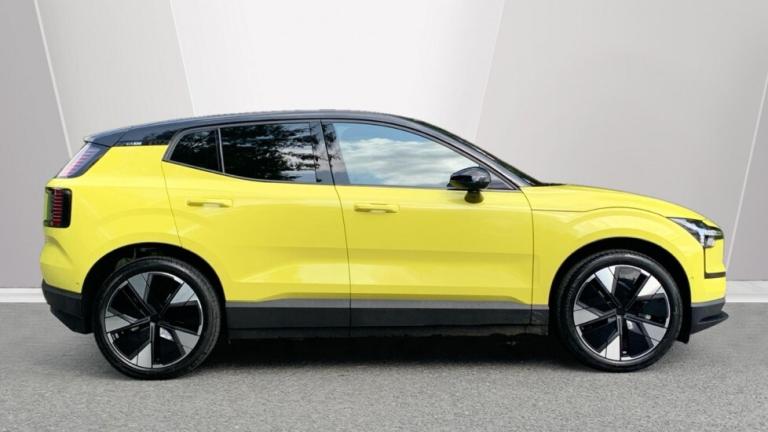2025 Volvo EX30 Ultra, Single Motor Extended Range, Electric Estate Electric Automatic