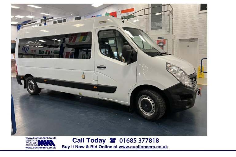 2016 Renault Master LM35 L3H2 BUSINESS ENERGY 2.3DCI 110PS LWB 5 SEAT MINIBUS. ---------------- M...