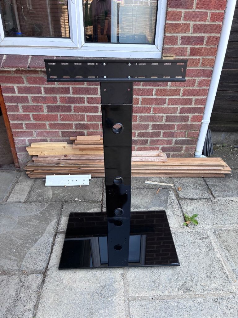 Black Glass TV Stand with Mount – Good Condition