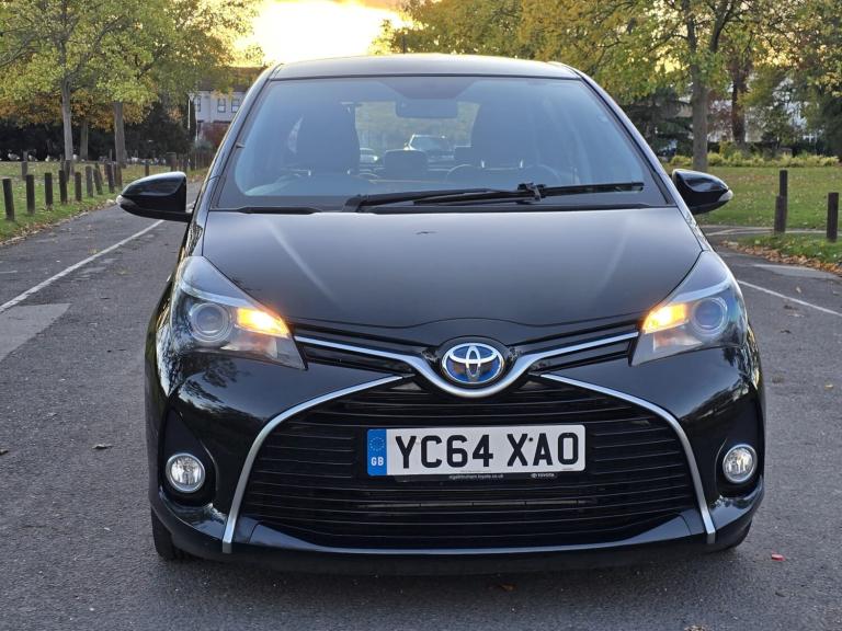 2014 Toyota Yaris 1.5 Hybrid Icon 5dr CVT HATCHBACK Petrol/Electric Hybrid Automatic
