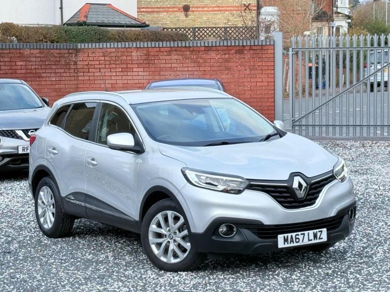2017 Renault Kadjar 1.2 TCe Dynamique Nav Euro 6 (s/s) 5dr HATCHBACK Petrol Manual