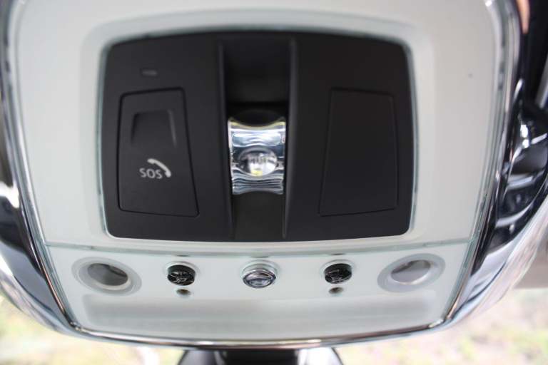 ROLLS-ROYCE GHOST 6.6 V12 2012