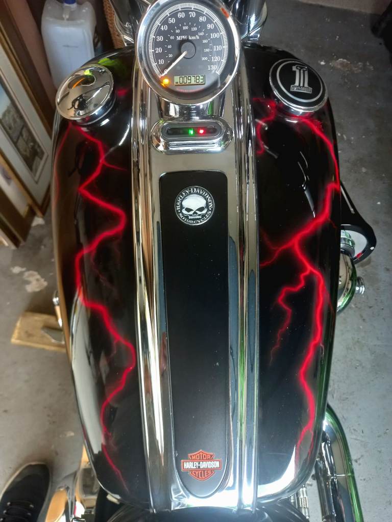 Harley-Davidson, SOFTAIL ROCKER, 2010, 1585 (cc)