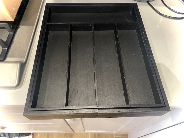 Adjustable Wooden Cutlery Drawer Organiser – Black