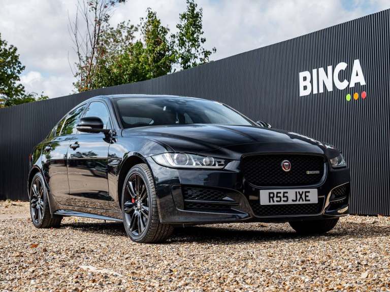 2017 Jaguar XE 2.0i R-Sport Saloon 4dr Petrol Auto AWD Euro 6 (s/s) (250 ps) SALOON Petrol Automatic