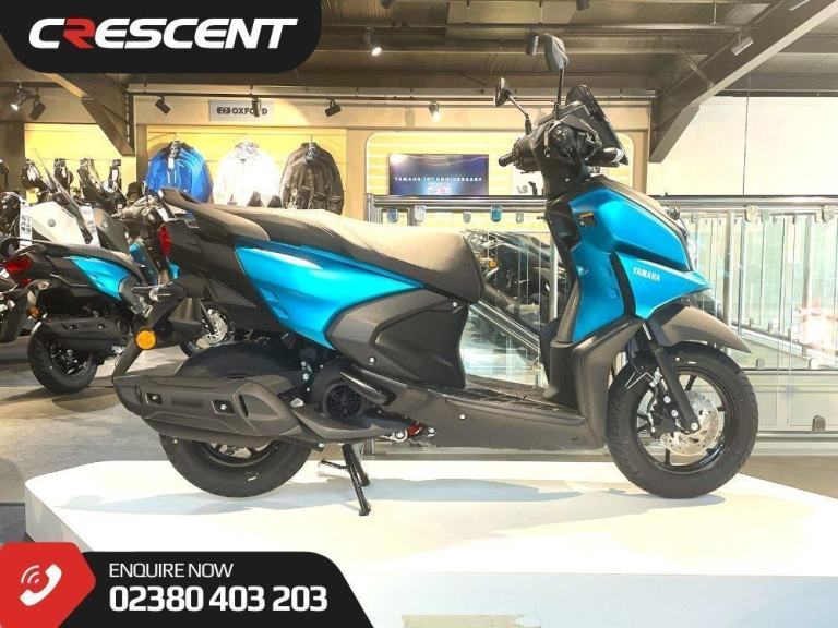 YAMAHA RAYZR 125 IN MATT CYAN - BRAND NEW - IN STOCK - AVAILABLE NOW !