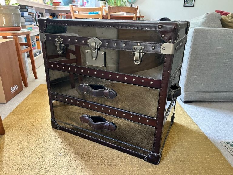 Amazing ‘Feather and Black’ Storage Chest / Trunk