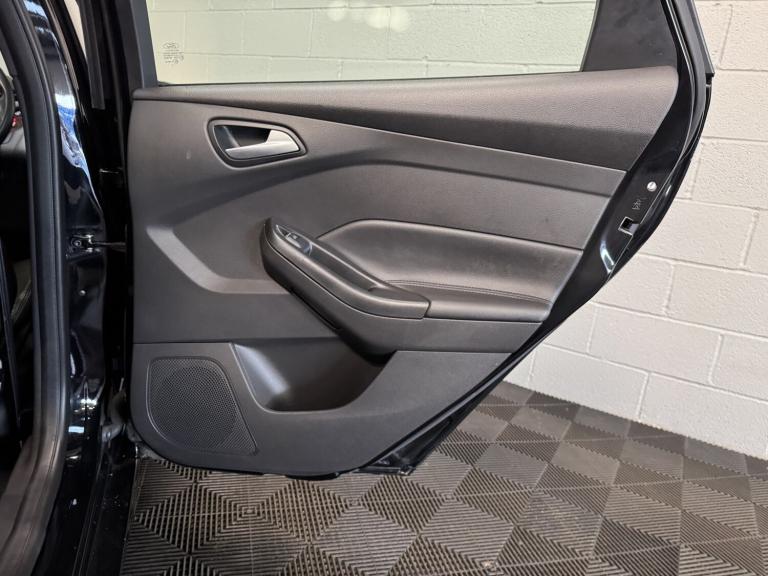 FORD FOCUS 2.0 T EcoBoost ST-2 Black Manual Petrol 2016