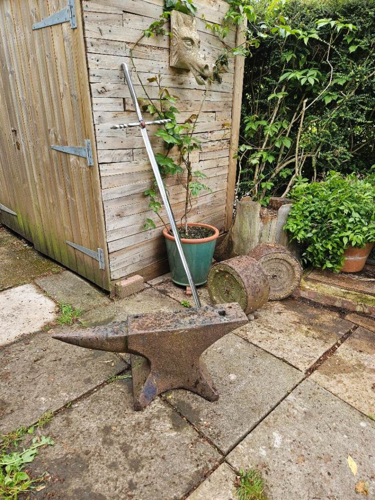 Blacksmiths Anvil Large estimate 100kg