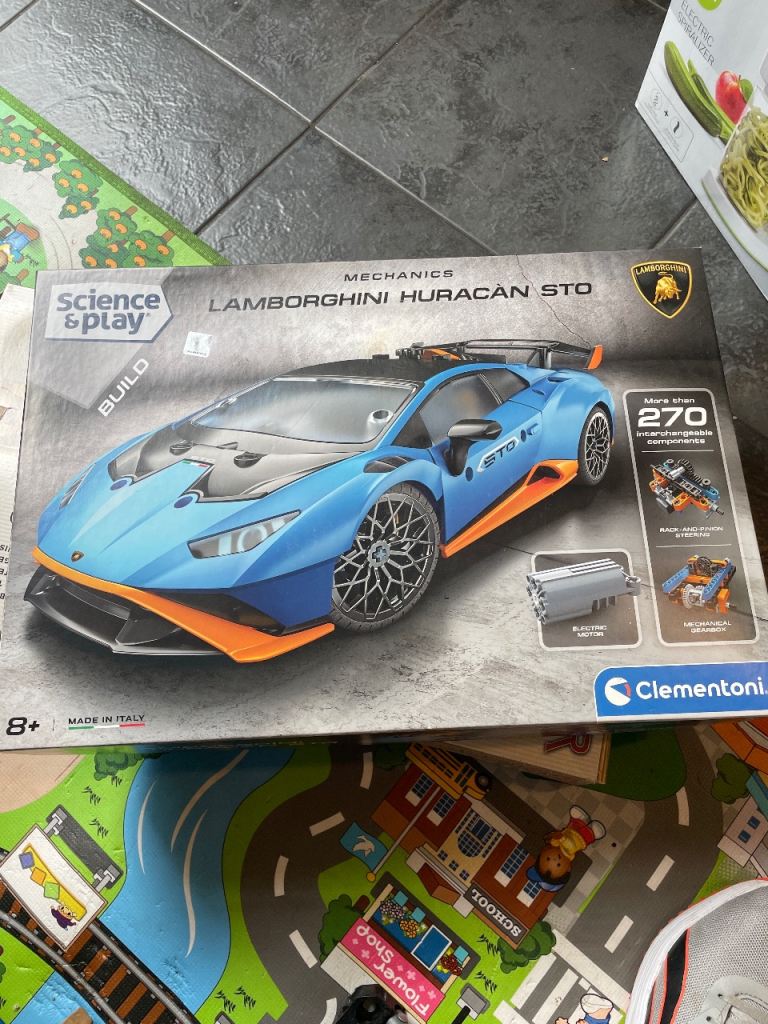 Clementoni Science & Play Lamborghini Huracan STO Build Set - NEW
