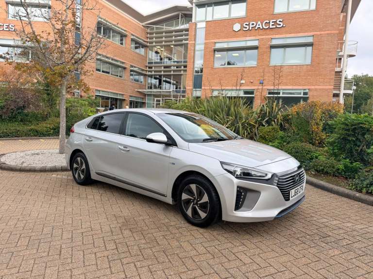 2018 Hyundai Ioniq 1.6 h-GDi GPF Premium Hatchback 5dr Petrol Hybrid DCT Euro 6
