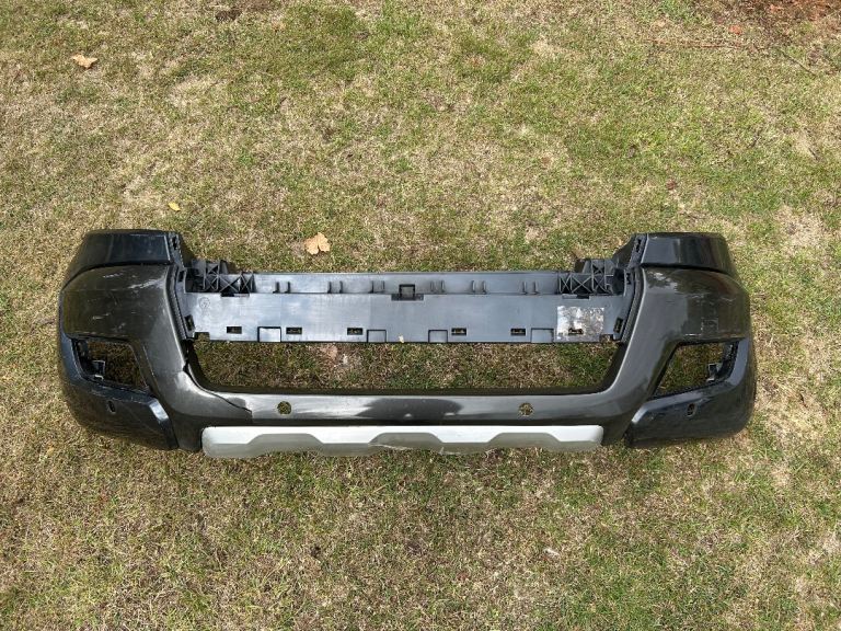 Genuine Ford Ranger Wildtrak Front Bumper 2017-2019
