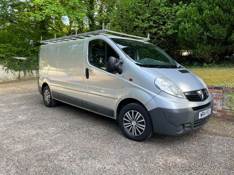 Vauxhall Vivaro 2.0cdti low mileage Day van