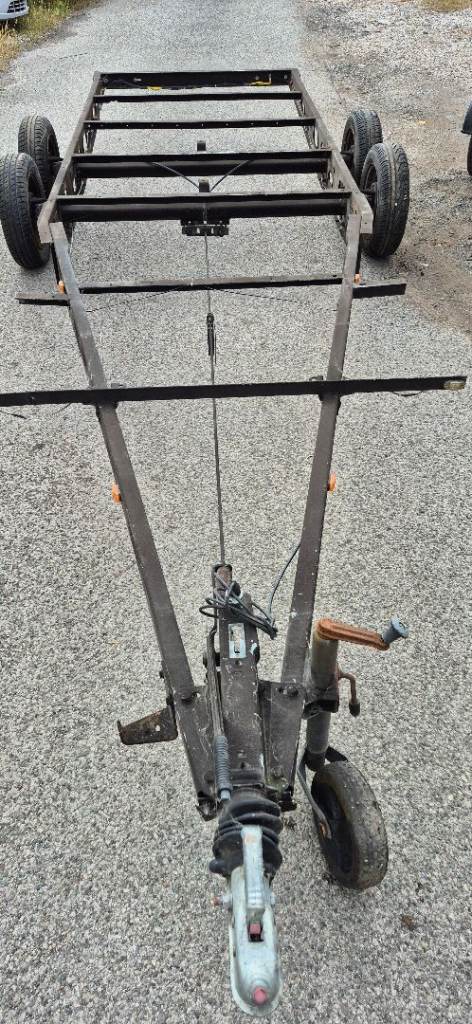 Trailer chassis 