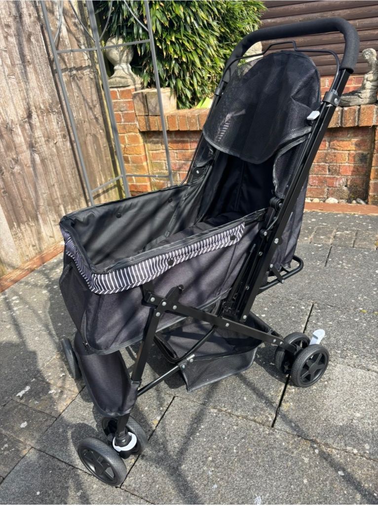 Pet stroller! Excellent condition