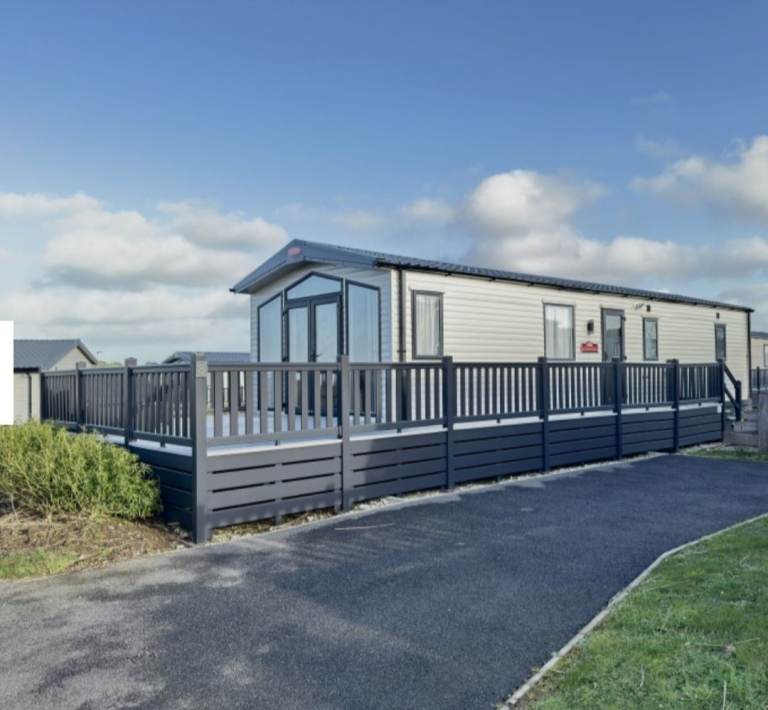 2022 Carnaby Glenmore lodge, Newperran 