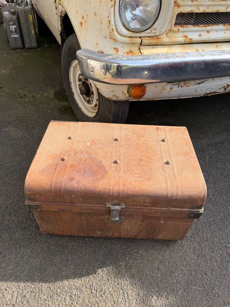 Vintage antique and collectibles