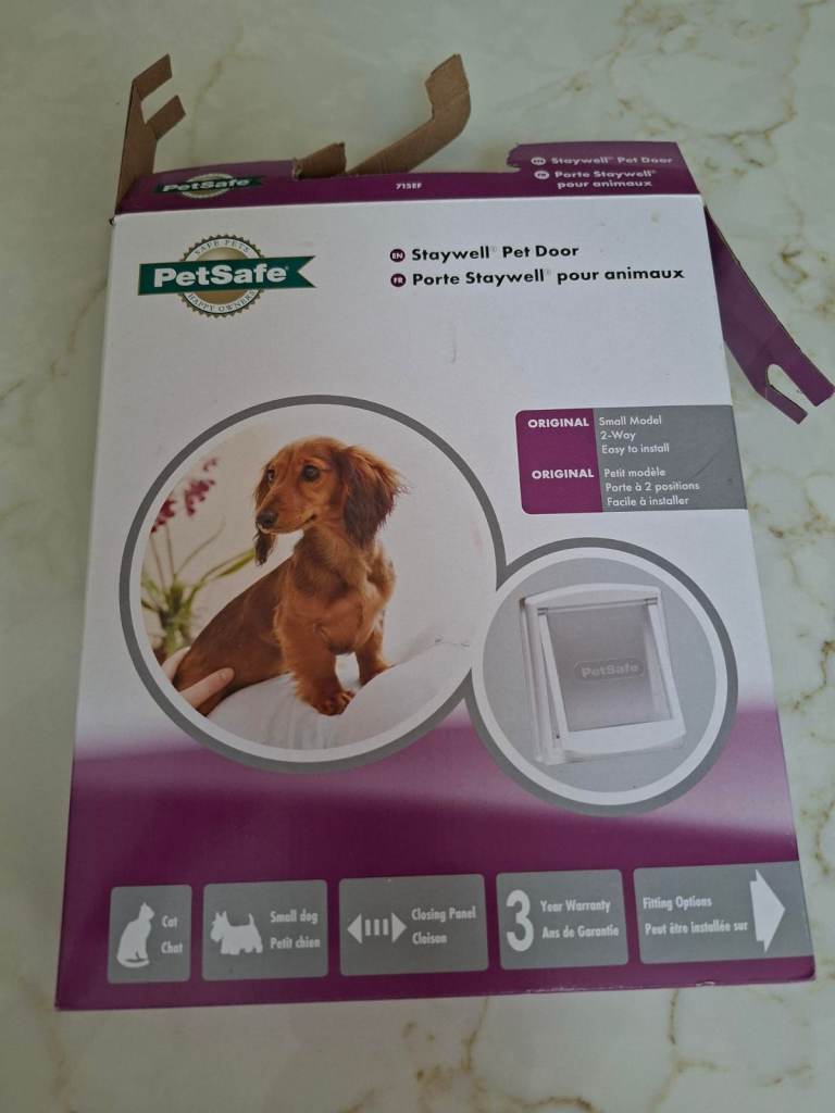 Brand new small / medium pet safe cat flap