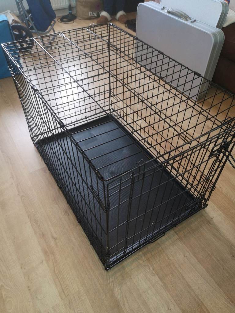 Large Dog Crate With Removable Plastic Tray H56 x W60 x 90cm 