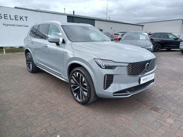VOLVO XC90 2.0 B5P Ultra Bright 5dr AWD Geartronic