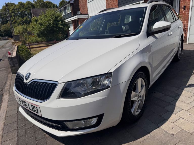 Skoda, OCTAVIA, Estate, 2016, Semi-Auto, 1598 (cc), 5 doors