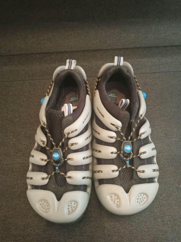 Price drop New pair of men's trainers 