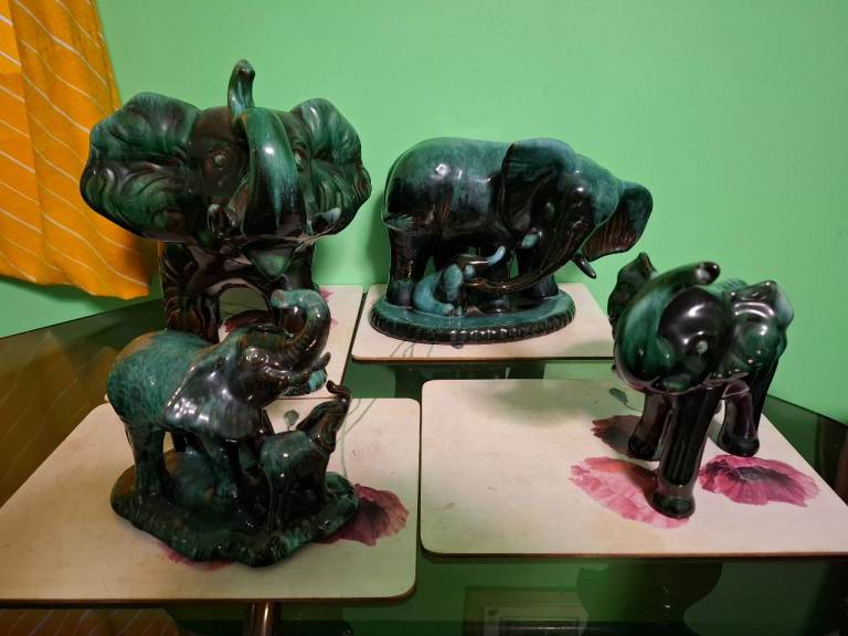 4 vintage Canadian blue  Mountain pottery elephants collectors pieces.
