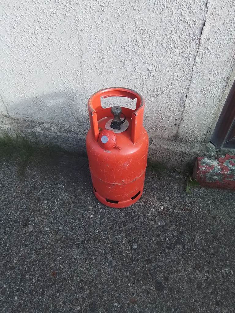 Propane gas bottle 