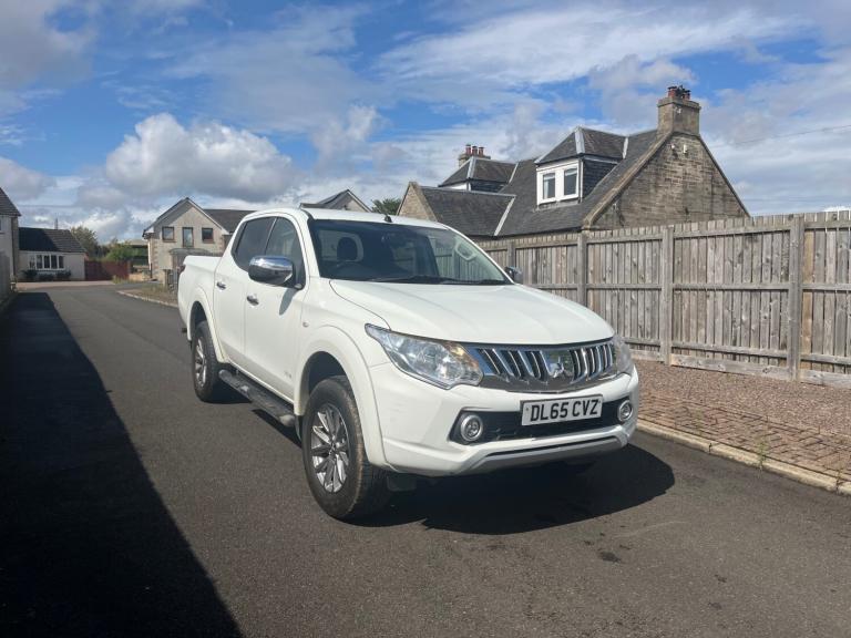 2015 Mitsubishi L200 Double Cab DI-D 178 Titan 4WD PICK UP Diesel Manual