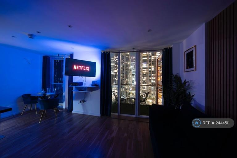 1 bedroom flat in Ability Place, London, E14 (1 bed) (#2444511)