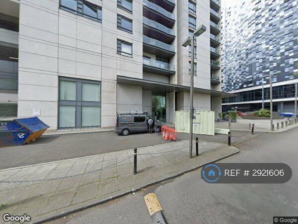 2 bedroom flat in Centenary Plaza, Birmingham, B1 (2 bed) (#2921606)