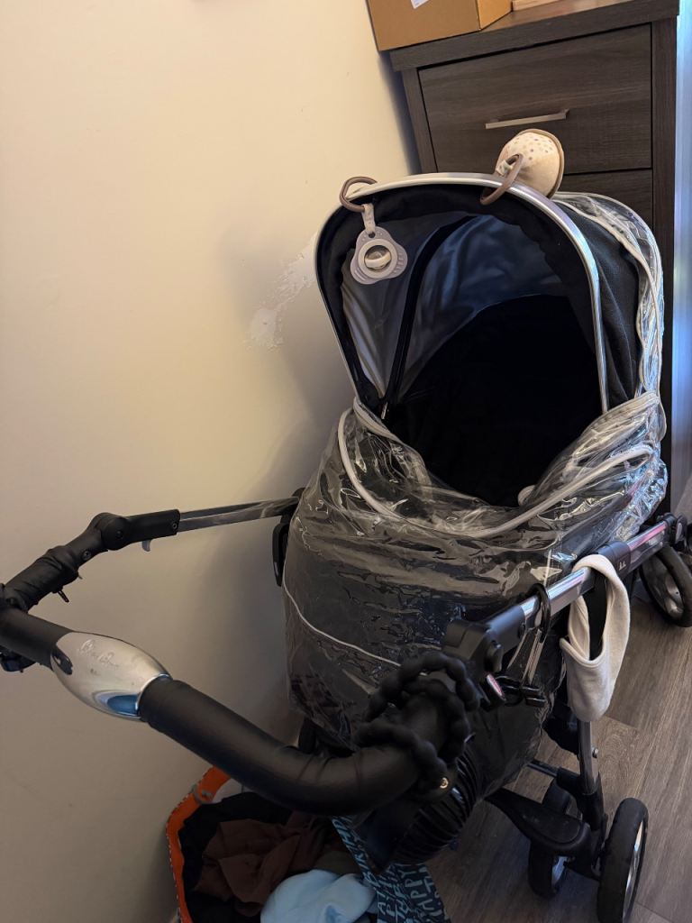 Silver cross pram 