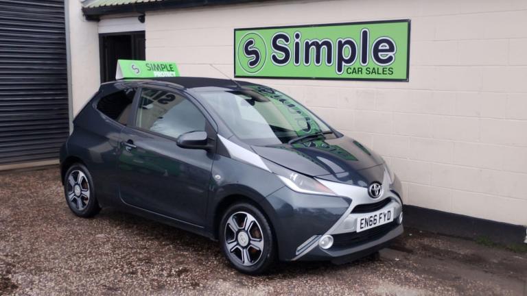 2017 Toyota AYGO 1.0 VVT-i x-clusiv 2 Safety Sense x-wave Euro 6 3dr (Safety Sense) HATCHBACK Pet...