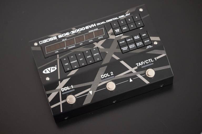 Boss SDE 3000 EVH Dual Digital Delay Boxed