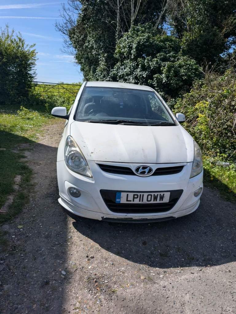 Hyundai i20, 1.2 petrol manual