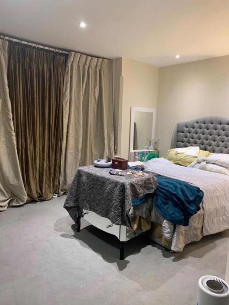 Large double premium sublet 5 minutes station