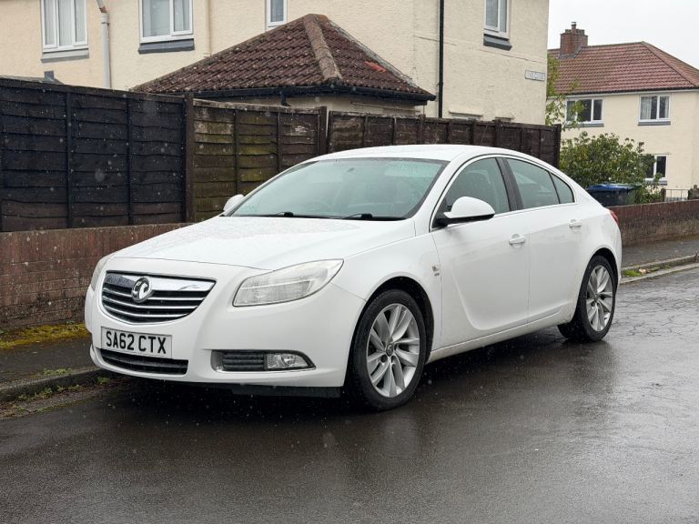 Vauxhall, INSIGNIA, Hatchback, 2012, Manual, 1956 (cc), 5 doors