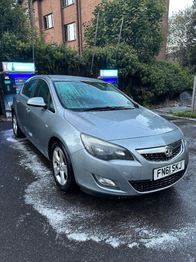 2011 Vauxhall Astra SRI CDTI 2.0 Diesel Hatchback Manual 5 doors
