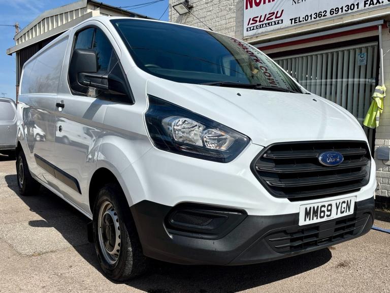 2019 Ford Transit Custom 2.0 EcoBlue 105ps L2 Low Roof Leader Van PANEL VAN Diesel Manual