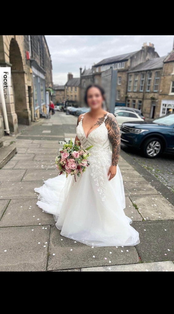 Ronald Joyce wedding dress and matching veil