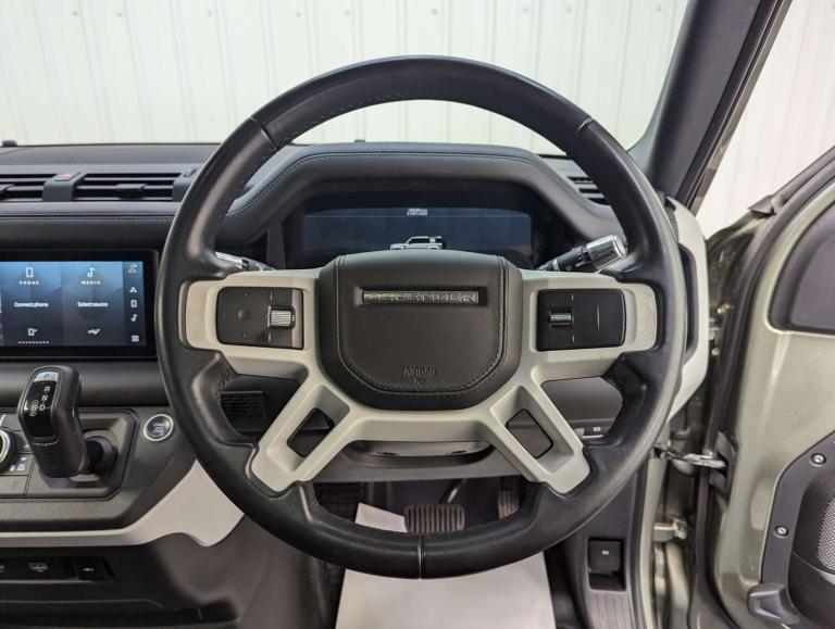 2021 Land Rover Defender 2.0 Defender SE Auto 4WD 5dr SUV Petrol Automatic