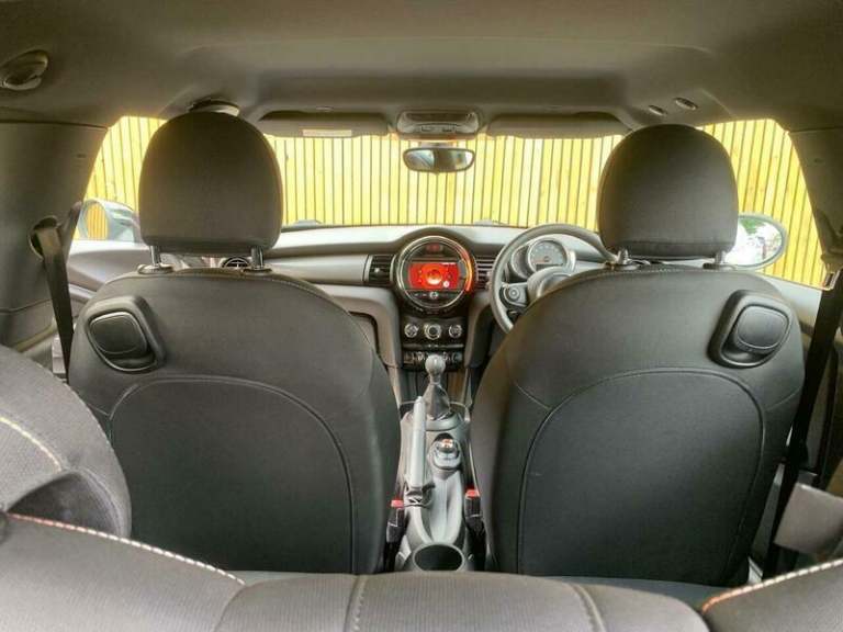 2018 MINI Hatch 1.5 Cooper Euro 6 (s/s) 3dr HATCHBACK Petrol Manual