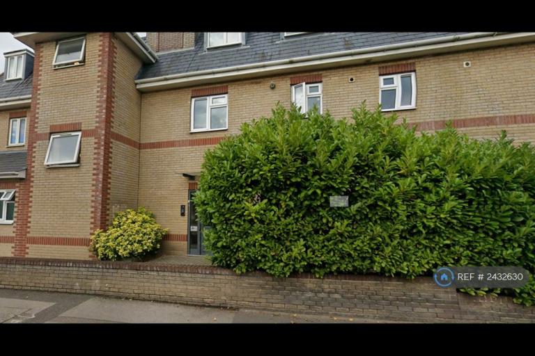2 bedroom flat in Frinton Court, London, N20 (2 bed) (#2432630)